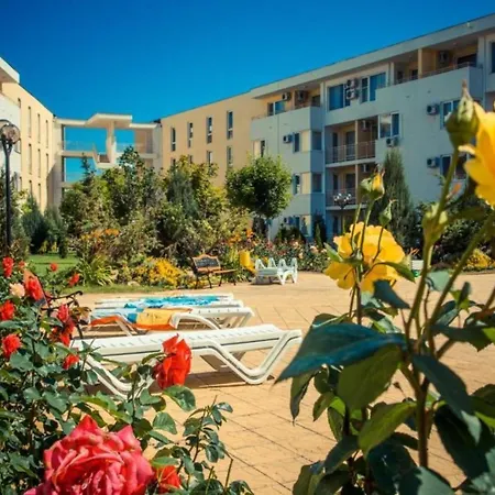 Apartamento 1-Bedroom Apartment In A Resort With 6 Pools, Top Floor, Stunning Sunset View Sunny Beach