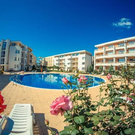 Apartment In A Resort With 6 Pools, Top Floor, Stunning Sunset View