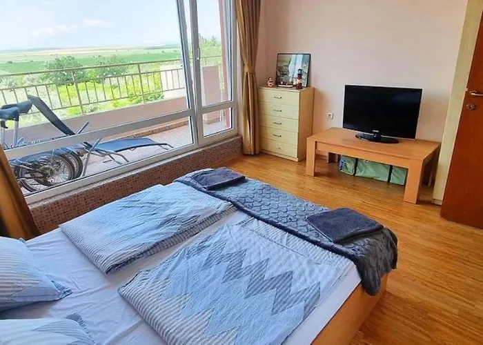 1-Bedroom Apartment In A Resort With 6 Pools, Top Floor, Stunning Sunset View * Sunny Beach