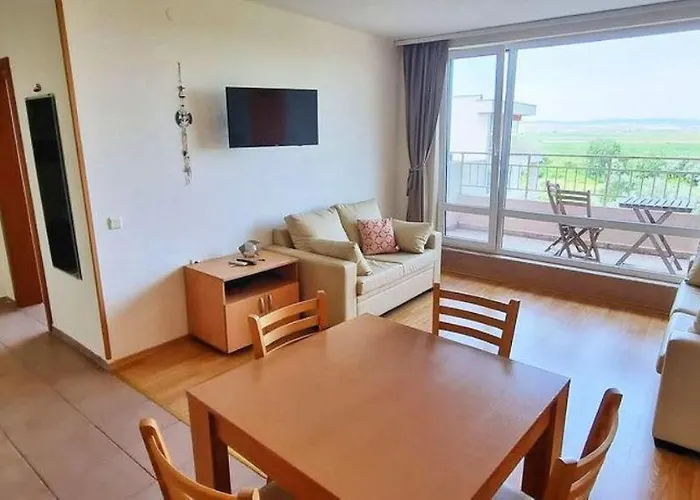 1-Bedroom Apartment In A Resort With 6 Pools, Top Floor, Stunning Sunset View * Sunny Beach