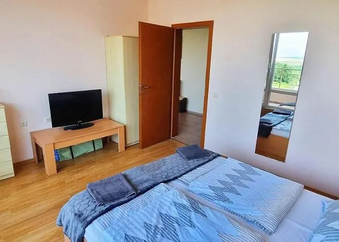 1-Bedroom Apartment In A Resort With 6 Pools, Top Floor, Stunning Sunset View * Sunny Beach